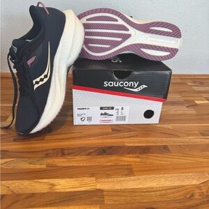 Saucony Triumph 21 Women’s Sneakers